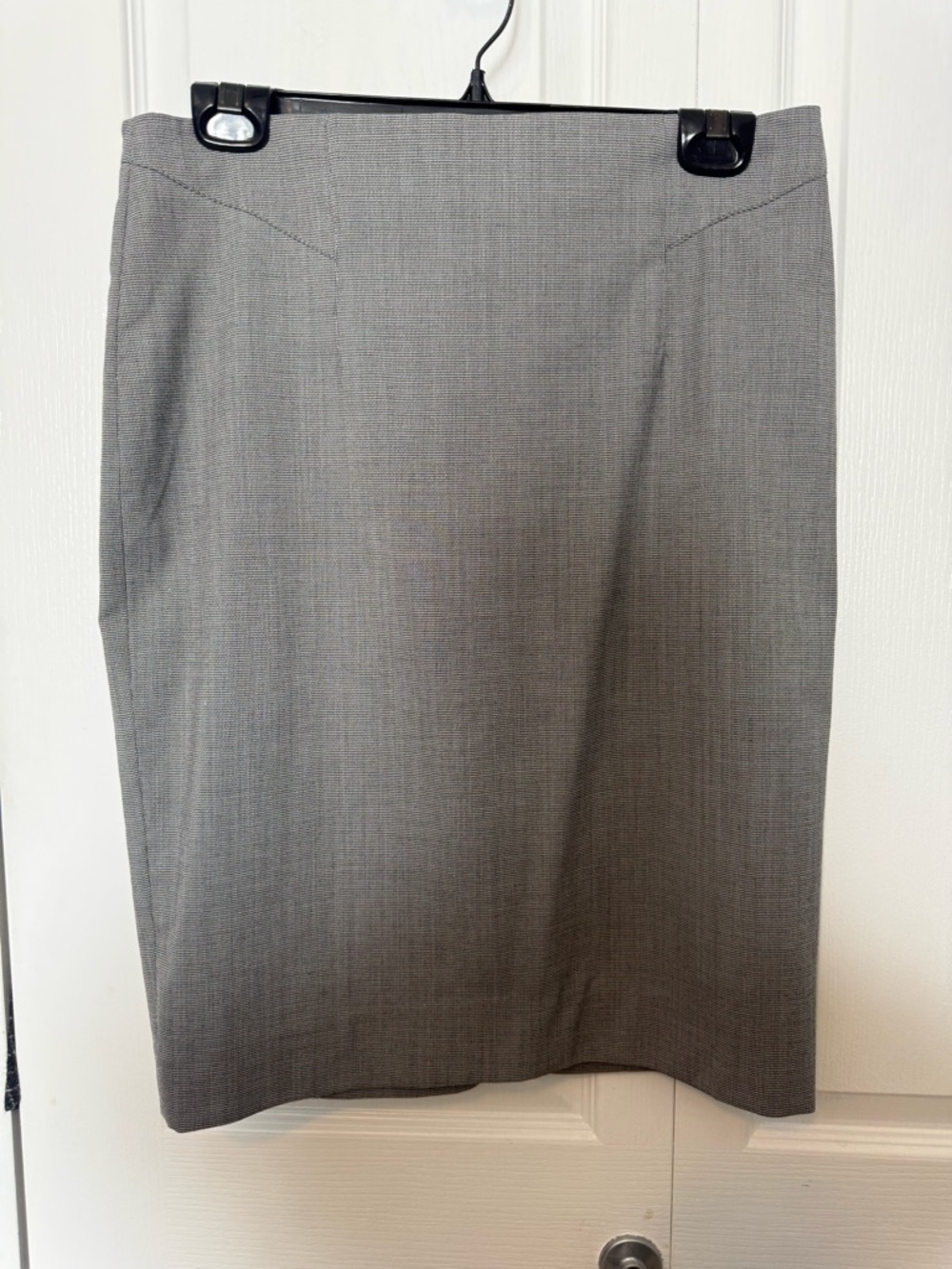 le chateau Gray Pencil Skirt